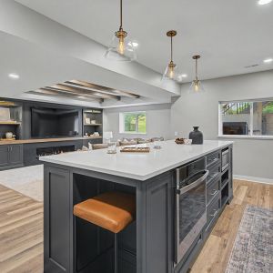 12-web-or-mls-5145_Zircon_Lane_North_12_print.jpg